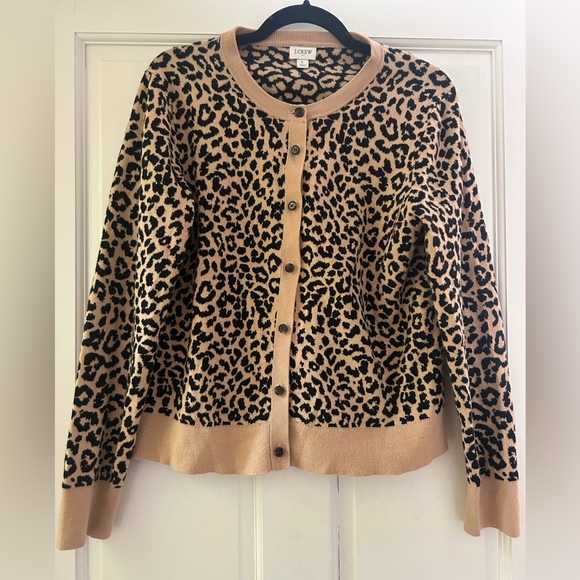 J.crew Leopard Print button cardigan Size L - Picture 2 of 4